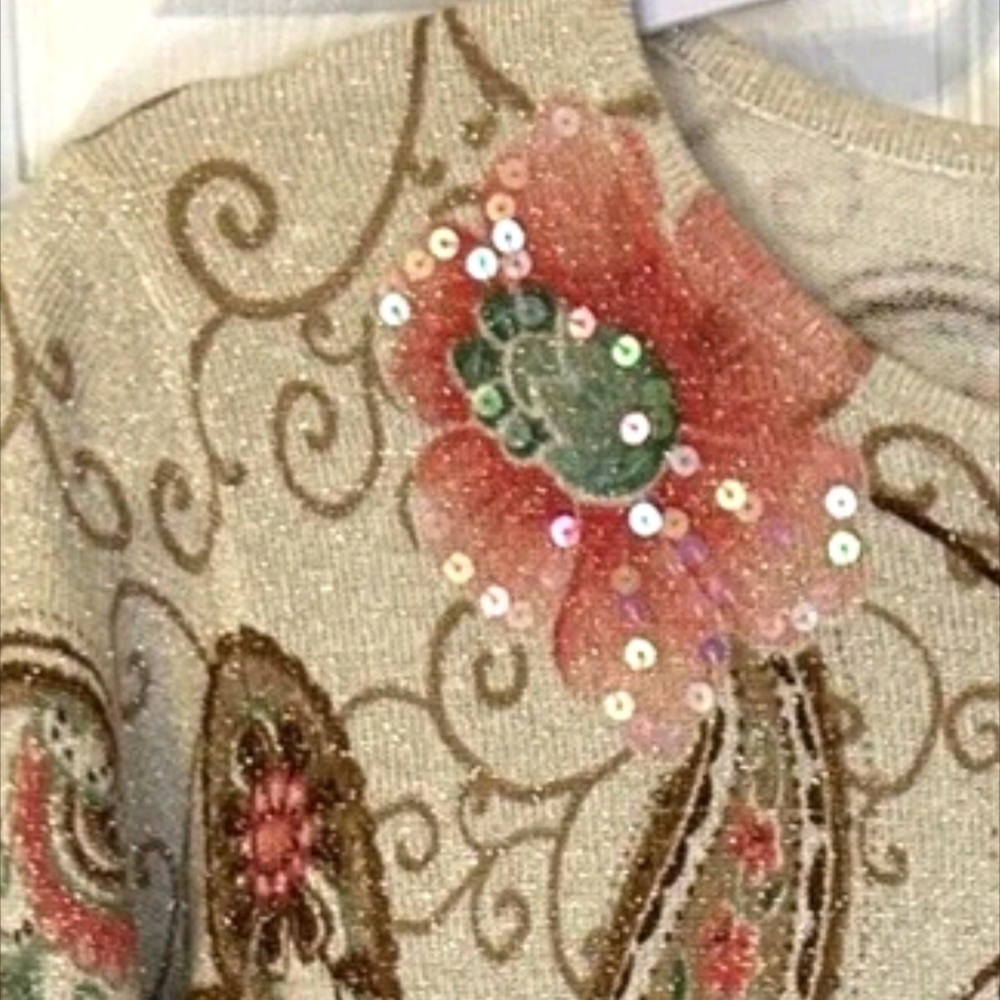 Alfred Dunner Shimmery Cream Floral & Pasley Sweater Shirt - Picture 10 of 14